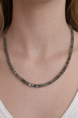Single-Strung Faceted Beaded Necklace – Adjustable
